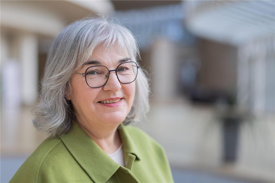 Die neue NRW-Kinderschutzbeauftragte Petra Ladenburger setzt sich auch gegen Gewalt im digitalen Raum ein. Rolf Vennenbernd/dpa