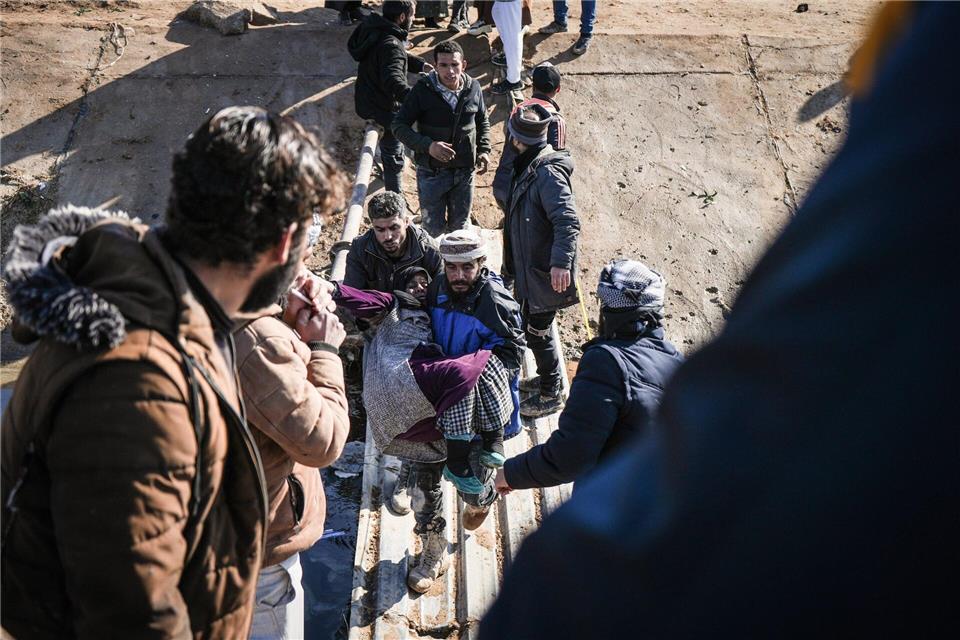 „Die neue Regierung steht weiter vor der Aufgabe, das Land zu einen und Sicherheit und Schutz für alle Einwohnerinnen und Einwohner Syriens zu gewährleisten“, führt die Bundesregierung in ihrer Antwort auf die Anfrage der Linksfraktion aus. (Archivfoto)Moawia Atrash/dpa