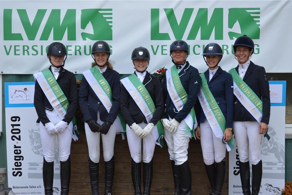 Die neuen Einzelmeister des Kreisreiterverbandes Borken (von links): Charlotte Rölfing, Elisa Kleverth, Angelina Schilde, Vera Löpping, Pia Bellmann und Jeanette Mertens.