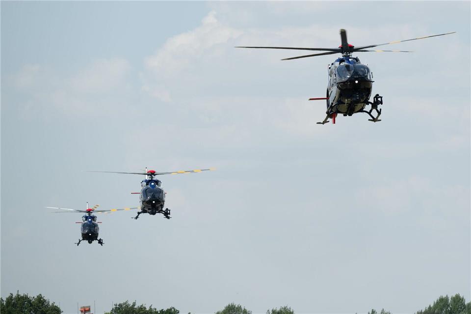 Die neuen Hubschrauber ersetzen die alten Modelle.Sebastian Kahnert/dpa