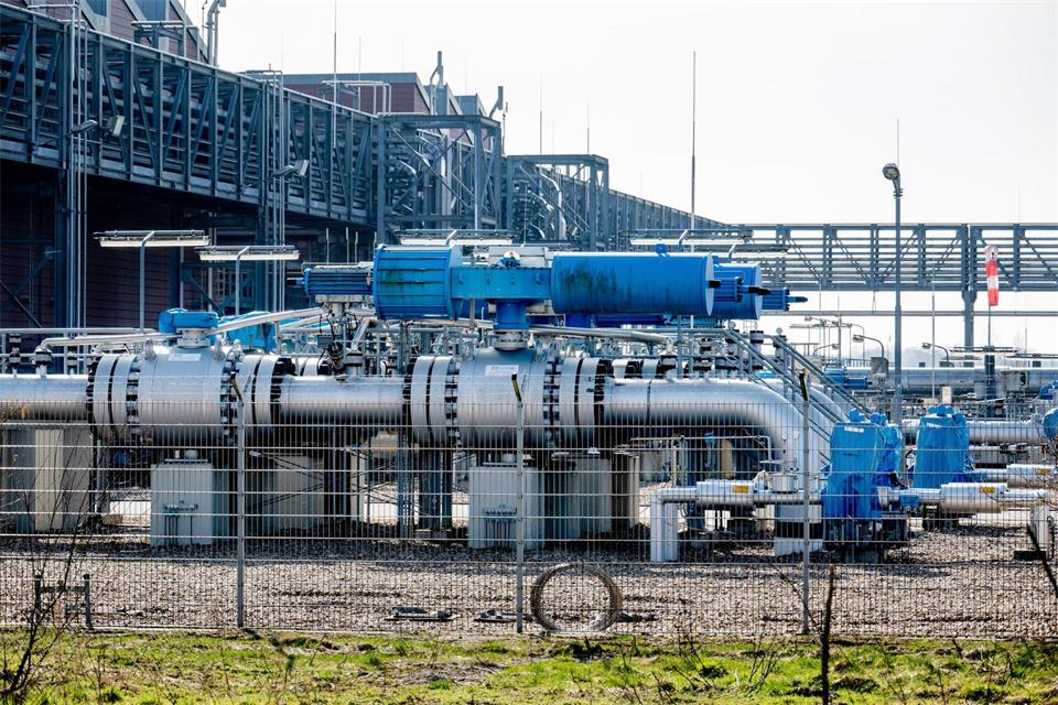Die niedrigen Füllstände der deutschen Gasspeicher treiben die Maschinenbauer um (Archivbild)Hauke-Christian Dittrich/dpa