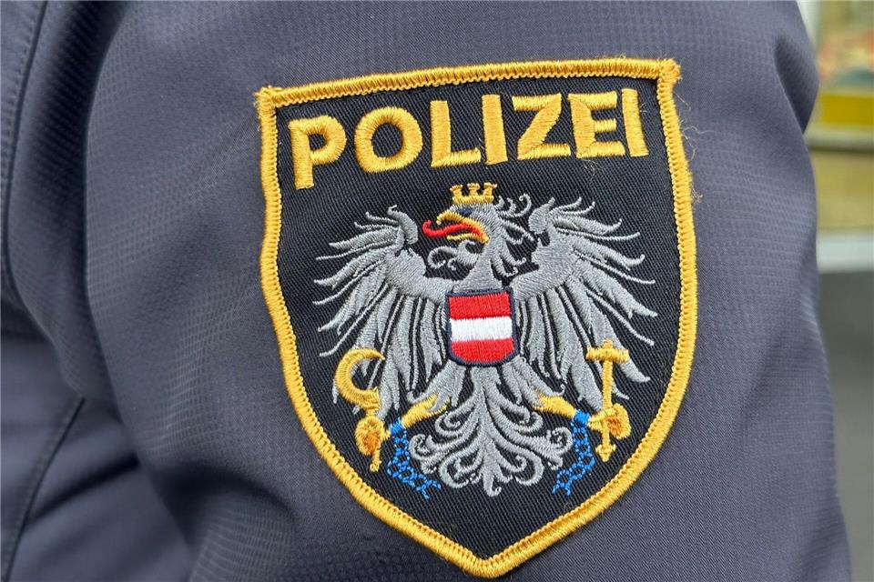 Die österreichische Polizei ermittelt zu dem Unglück. (Symbolbild)Matthias Röder/dpa