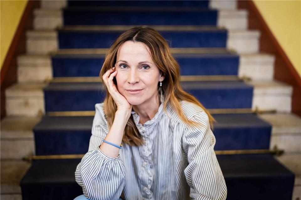 Die österreichische Schauspielerin Doris Schretzmayer (53) ist die Titelfigur der neuen ZDF-Tierärztinnenserie „Die Maiwald“. (Archivbild)Christoph Soeder/dpa