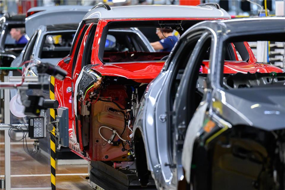 Die ostdeutsche Autoindustrie steht vor einem grundlegenden Wandel. (Archivbild)Hendrik Schmidt/dpa