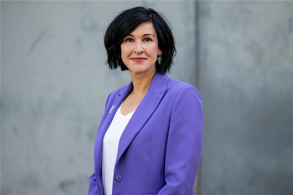 Die parteilose Kommunalpolitikerin Noosha Aubel will in den kommenden acht Jahren die Stadt Potsdam weiter entwickeln.  (Archivbild)Fabian Sommer/dpa