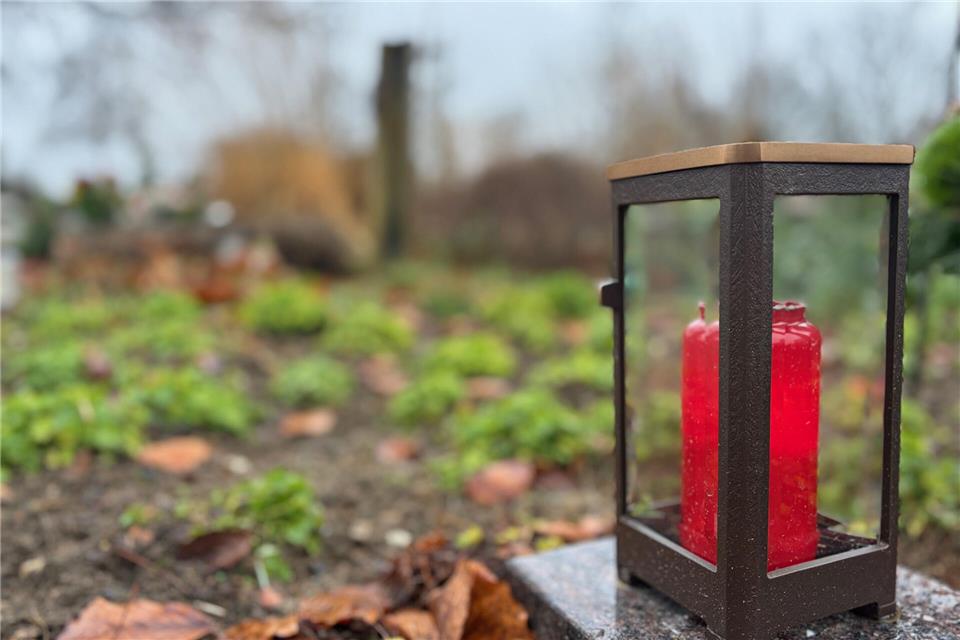 Die pflegefreien Gemeinschaftsgrabfelder (hier auf dem Butenwall in Borken) sind sehr gefragt und werden auch deshalb im kommenden Jahr teurer.