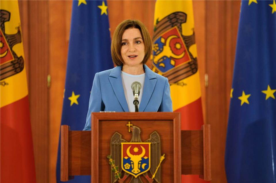 Die prowestliche Präsidentin Maia Sandu will mit einer Mehrheit prowestlicher Kräfte im Parlament den EU-Kurs des Landes fortsetzen.Vadim Ghirda/AP/dpa