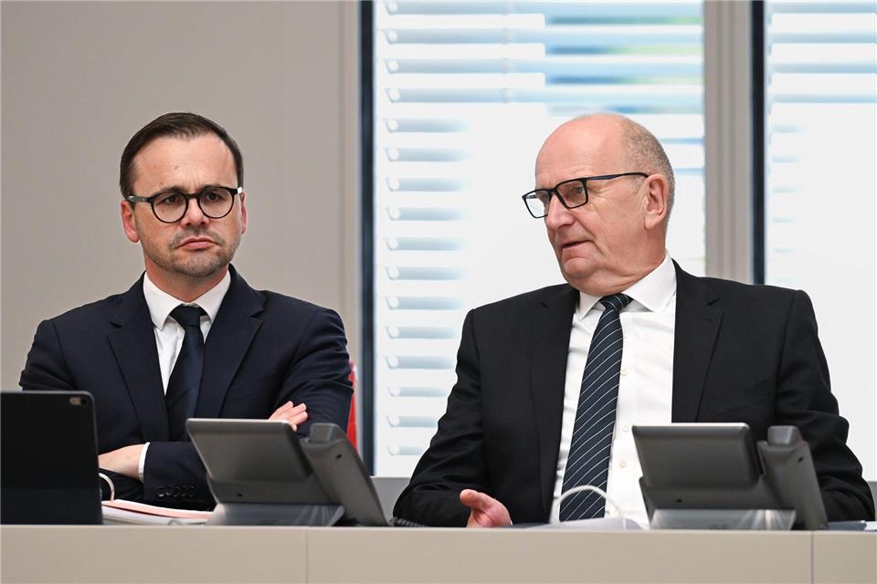 Die rot-schwarze Koalition von Ministerpräsident Dietmar Woidke (SPD) und Innenminister Jan Redmann (CDU) wird 100 Tage alt. (Archivbild)Soeren Stache/dpa