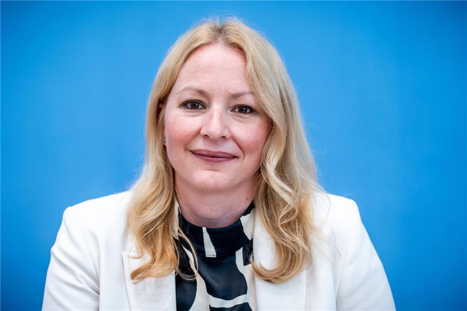 Saarland startet mit einheitlicher Schulsoftware  Die saarländische Bildungsministerin Christine Streichert-Clivot (SPD) setzt große Hoffnungen in eine einheitliche Schulverwaltungssoftware, wie es sie schon in Brandenburg, Hamburg und Schleswig-Holstein gebe. (Archivbild) Michael Kappeler/dpa