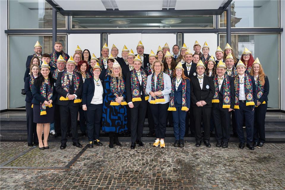 Die saarländische Ministerpräsidentin Anke Rehlinger (SPD) freut sich nach eigenen Worten „auf eine tolle fünfte Jahreszeit“.Christine Funk/Staatskanzlei/dpa