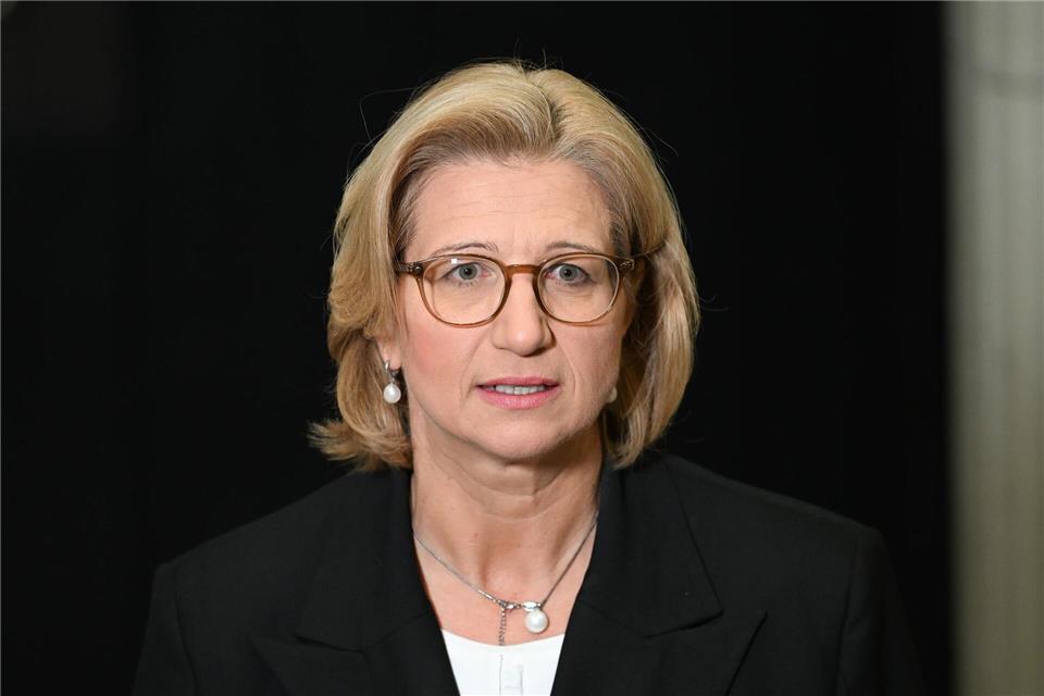 Die saarländische Ministerpräsidentin Rehlinger warnt davor, falsche Erwartungen zu wecken. (Archivbild)Soeren Stache/dpa