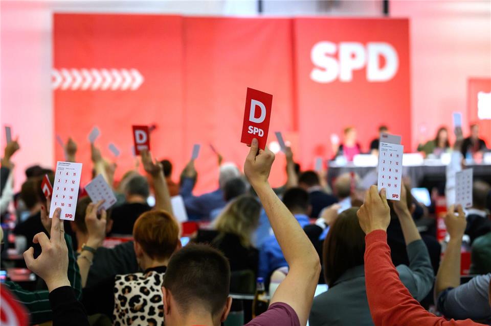 Die sächsische SPD verbreitet auf ihrem Landesparteitag Zuversicht.Robert Michael/dpa