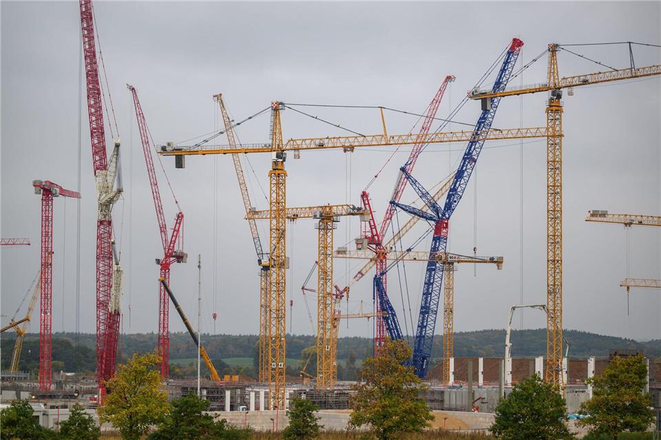 Die sächsische Wirtschaftsförderung hat im Vorjahr 18 Neuansiedlungen und Erweiterungen betreut (Archivbild).Robert Michael/dpa