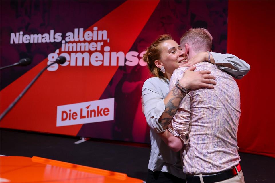 Die sächsischen Linken wollen in der Kommunalpolitik wieder stärker werden und streben auch zur Landtagswahl ein zweistelliges Ergebnis an (Archivbild). Jan Woitas/dpa