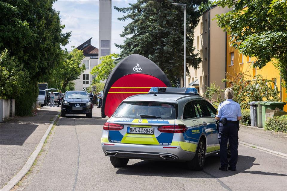 Die schwer verletzte Frau starb später im Krankenhaus.Philipp von Ditfurth/dpa