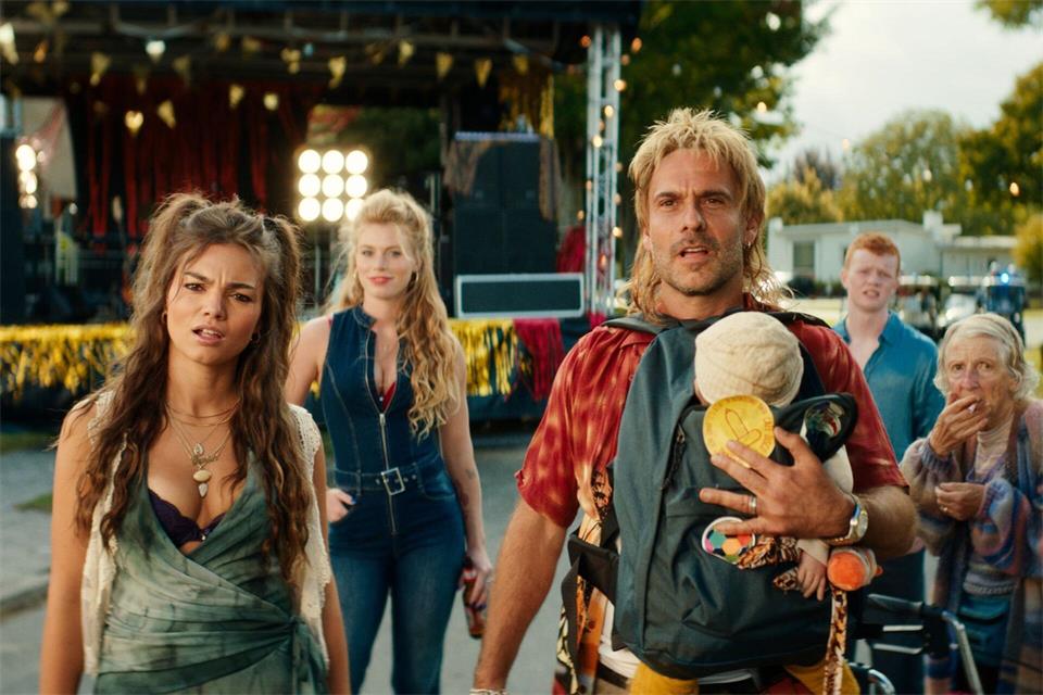 Die sechsteilige Serie „Die Flodders“ wird bei RTL an einem Abend (3.9.) gezeigt und startet zeitgleich auf RTL+/Wow zum Streamen.---/RTL/dpa