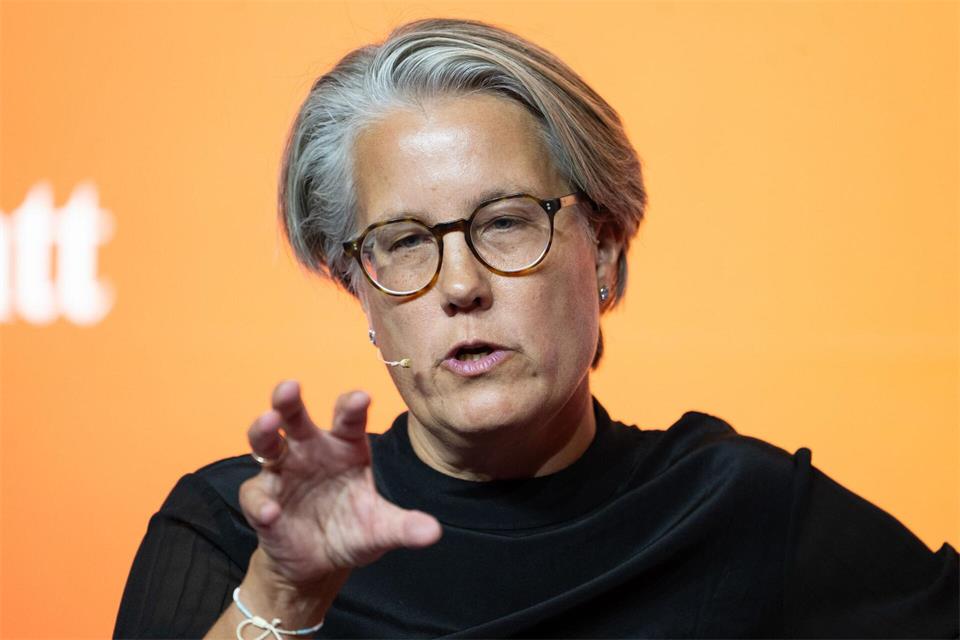 Die seit Juli 2020 amtierende Schufa-Chefin Tanja Birkholz hat angekündigt, die Geheimniskrämerei zu beenden. (Archivild)Florian Wiegand/dpa