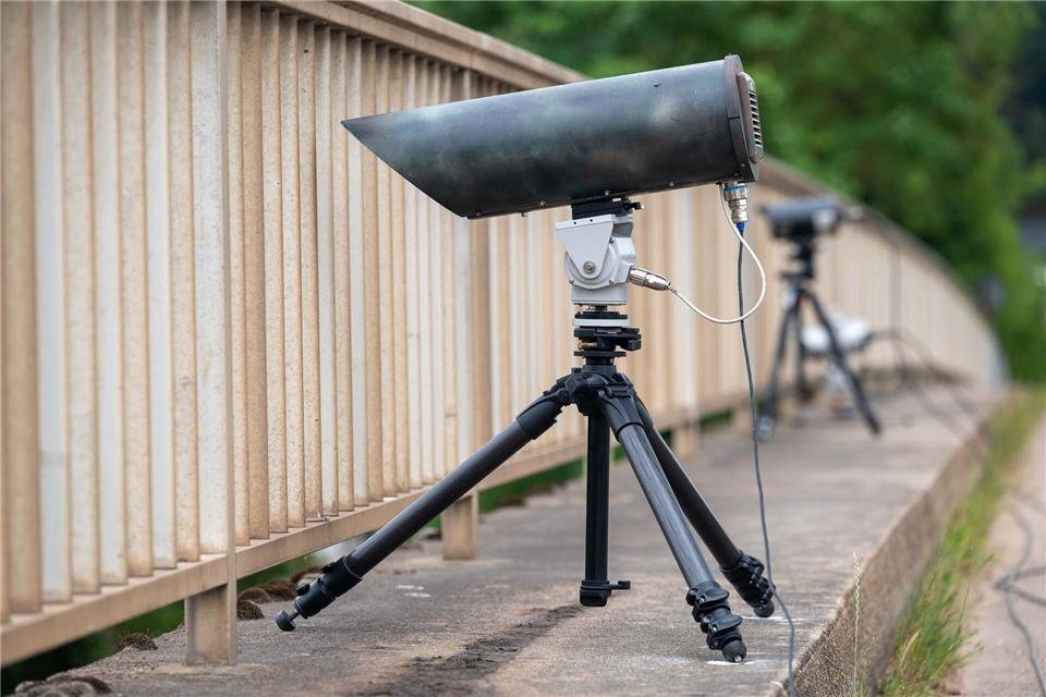 Die sogenannten Monocams, die illegale Handynutzung erkennen sollen, werden in Rheinland-Pfalz eingesetzt.Harald Tittel/dpa