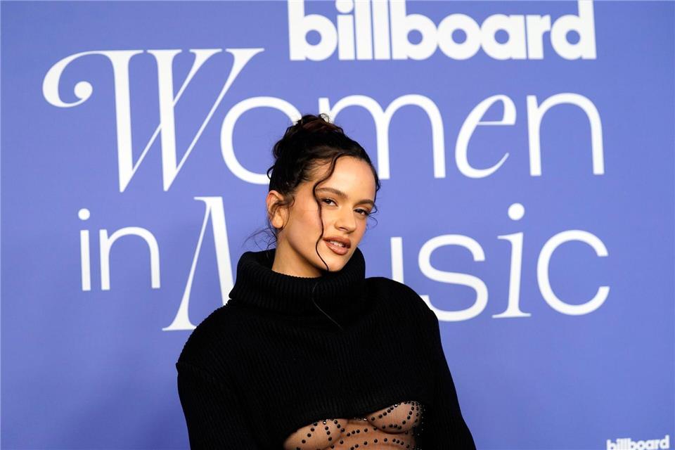 Die spanische Sängerin Rosalía hat nun einen deutschen Freund. (Archivbild)Chris Pizzello/Invision/AP/dpa