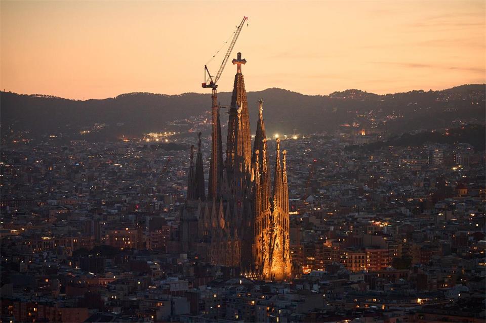 Die stark verweste Leiche wurde rund 50 Kilometer nordwestlich von Barcelona gefunden. (Archivbild)Emilio Morenatti/AP/dpa