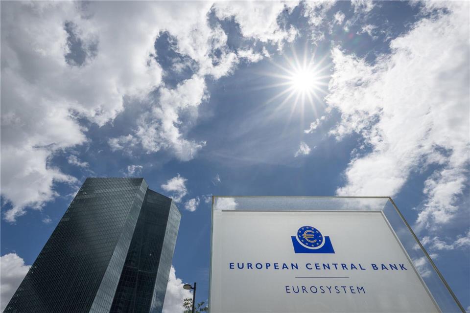 Die steigende Inflation in der Eurozone setzt die EZB unter Druck.Boris Roessler/dpa