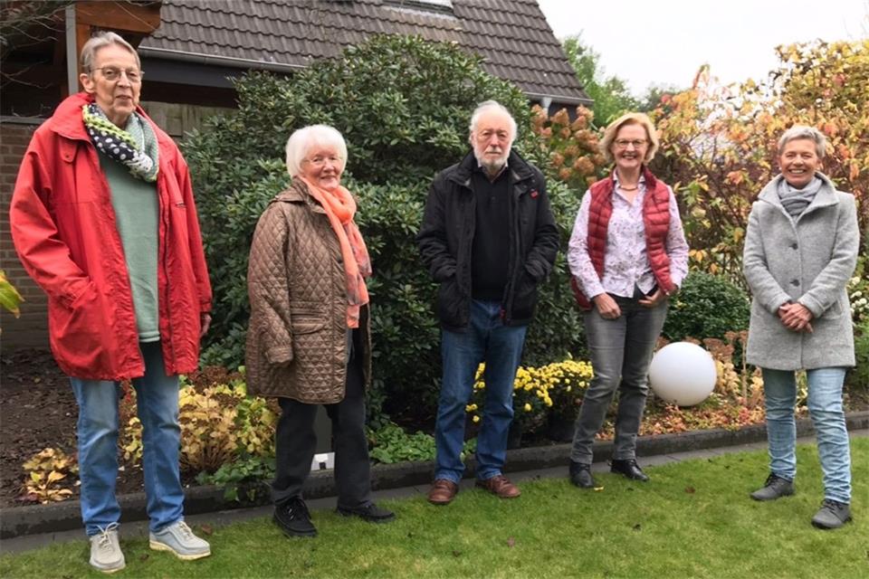Die teilnehmenden Künstler (v.l.): Marie-Luise Stötzel, Renate Giehl, Klaus Dragon, Gerda Tünte und Gisela Penassa.