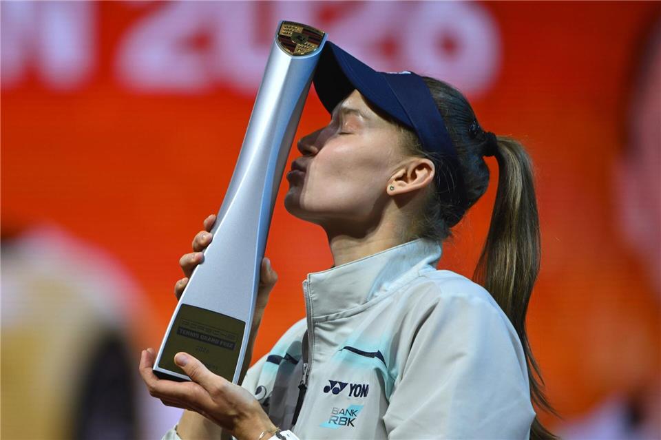 Die verdiente Siegerin in Stuttgart: Jelena Rybakina.Marijan Murat/dpa