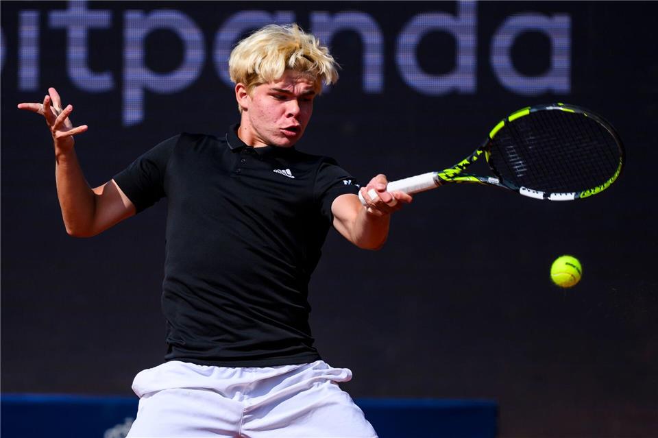 Diego Dedura hat eine Überraschung beim Tennis-Turnier in Hamburg verpasst. (Archivbild)Tom Weller/dpa