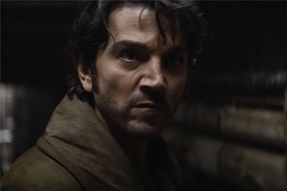 Diego Luna spielt Titelheld Cassian Andor: „Er ist in der Lage, für die Rebellion schreckliche Dinge zu tun.“Quelle: Disney/dpa