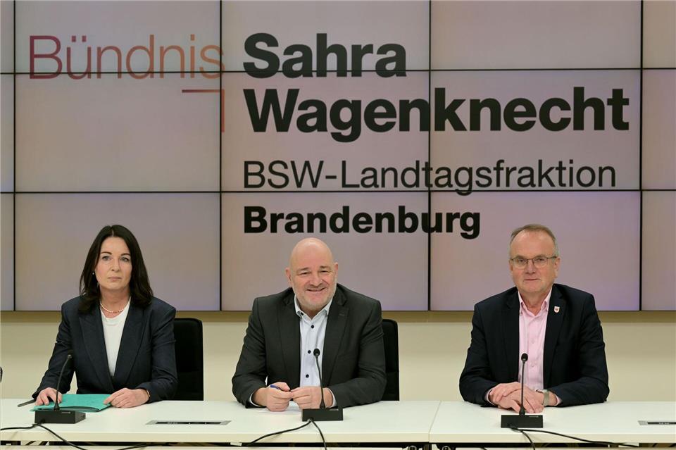 Diese drei Minister in Brandenburg kehren dem BSW den Rücken. Nach dem Bruch der SPD/BSW-Koalition geht es in dem Bundesland auch erstmal mit einer Minderheitsregierung weiter. (Archivbild) Michael Bahlo/dpa