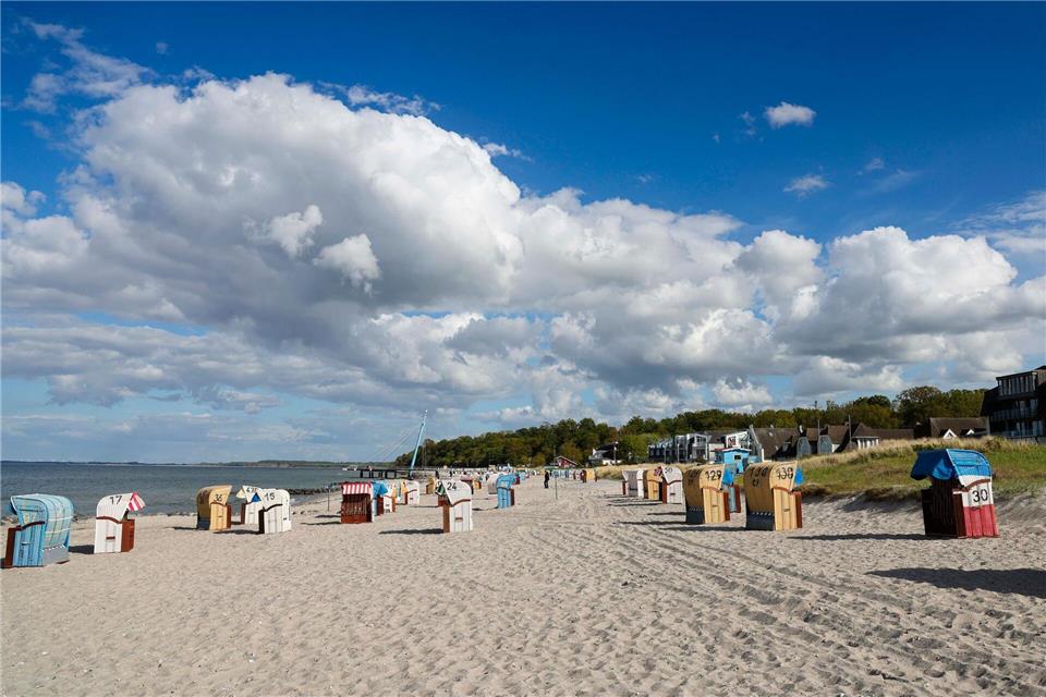 Dieser Frühling bot an manchen Tagen schon Strandwetter an der schleswig-holsteinischen Ostseeküste.Frank Molter/dpa
