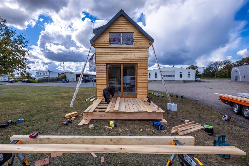 Dieses Exemplar eines Tiny Houses bietet auf 3,30 Meter Breite und 7 Meter Länge alles, was man zum Leben braucht.picture alliance/dpa