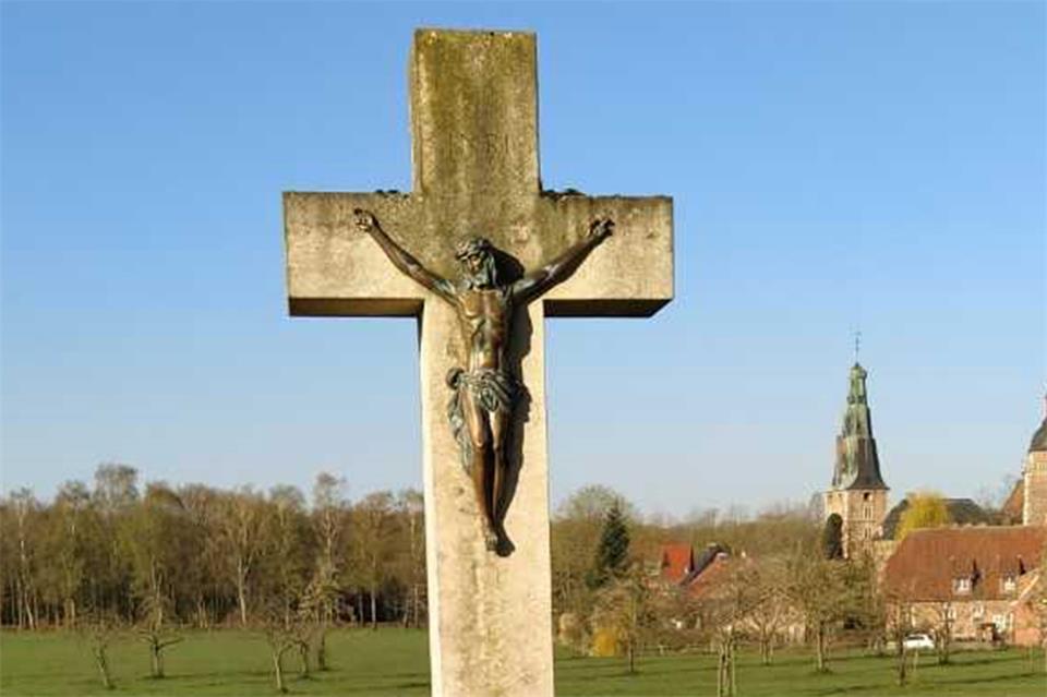 Dieses Kreuz steht am Südring in Raesfeld.