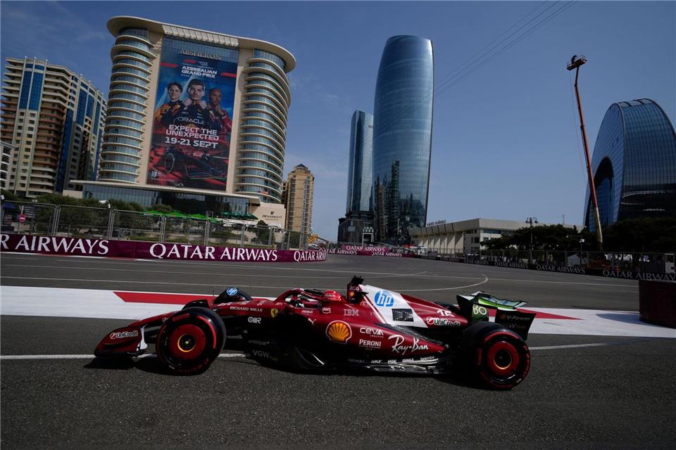 Windige Angelegenheit: Norris Schnellster vor Verstappen Diesmal nur Platz zehn vorm Qualifying. Darko Bandic/AP/dpa