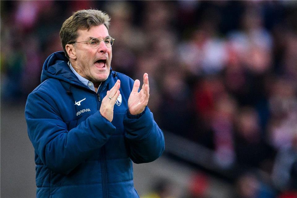 Dieter Hecking soll den VfL Bochum vor dem Abstieg aus der Bundesliga bewahren.Tom Weller/dpa