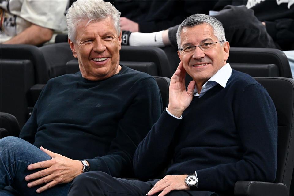 Dieter Reiter mit Bayern-Präsident Herbert Hainer. (Archivbild)Sven Hoppe/dpa
