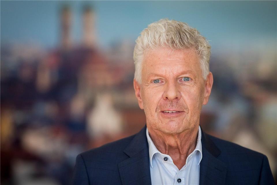 Dieter Reiter will das Geld zwischen Bund, Ländern und Kommunen anders verteilen. (Archivbild)Peter Kneffel/dpa