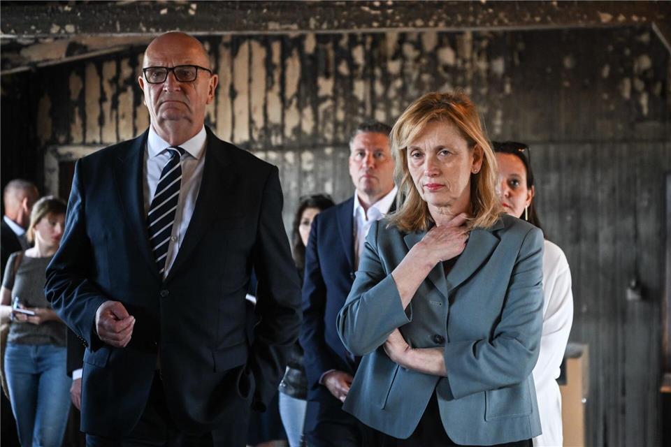 Dietmar Woidke und Karin Prien haben die Gedenkstätte Sachsenhausen besucht.Britta Pedersen/dpa