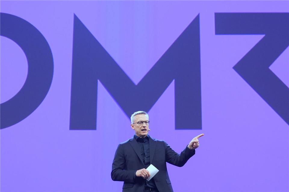Digitalminister Wildberger ruft die OMR-Besucher zum Mitmachen  auf.Marcus Brandt/dpa