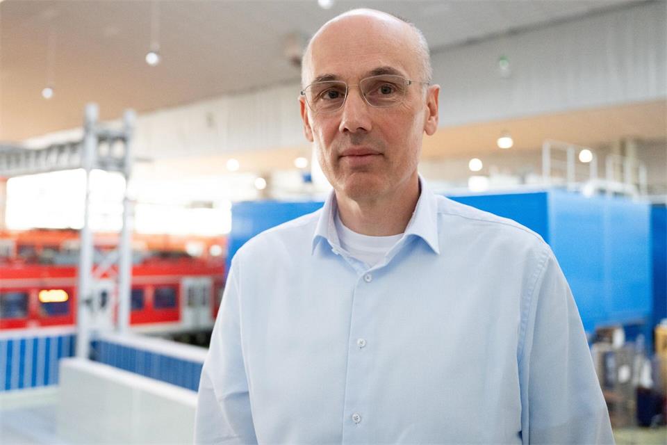 Dirk Helfert ist Produktionsleiter bei der S-Bahn Rhein-Main.Florian Wiegand/dpa