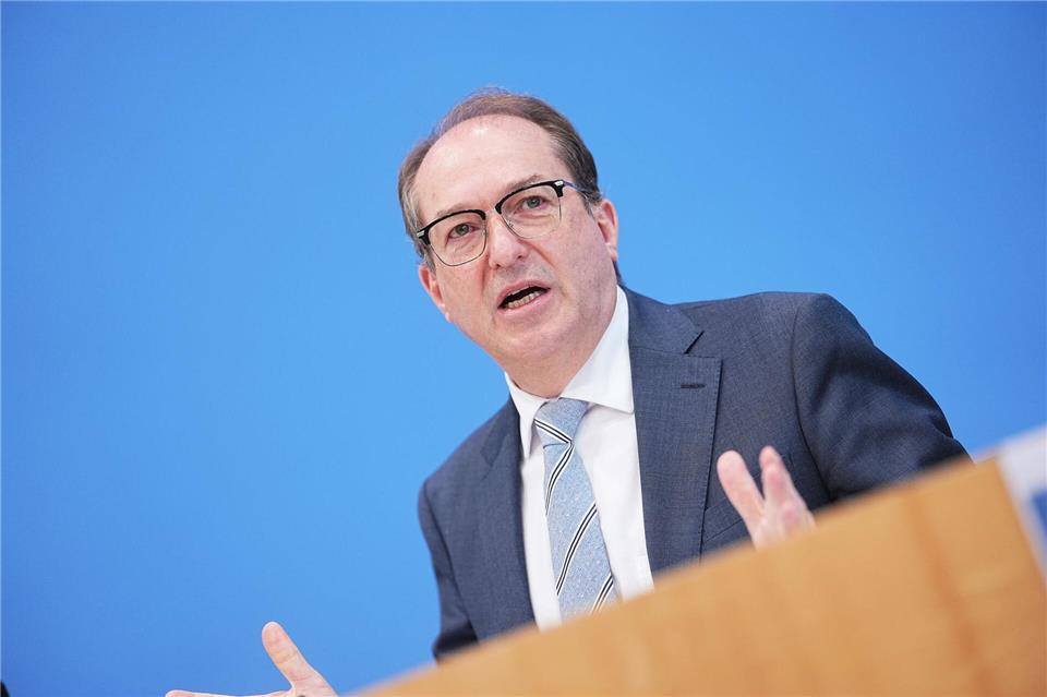 Dobrindt: „Wir rüsten auf beim Bevölkerungsschutz und der zivilen Verteidigung“. (Archivfoto)Michael Kappeler/dpa