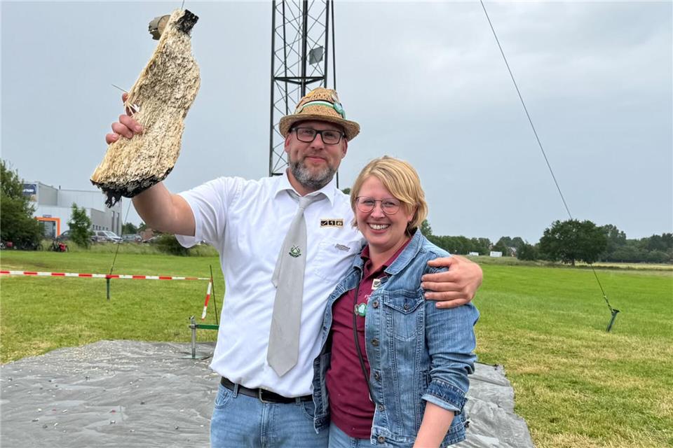 Dominic „Dombo“ Nitsch und Iris Spöler regieren in Hovesath.