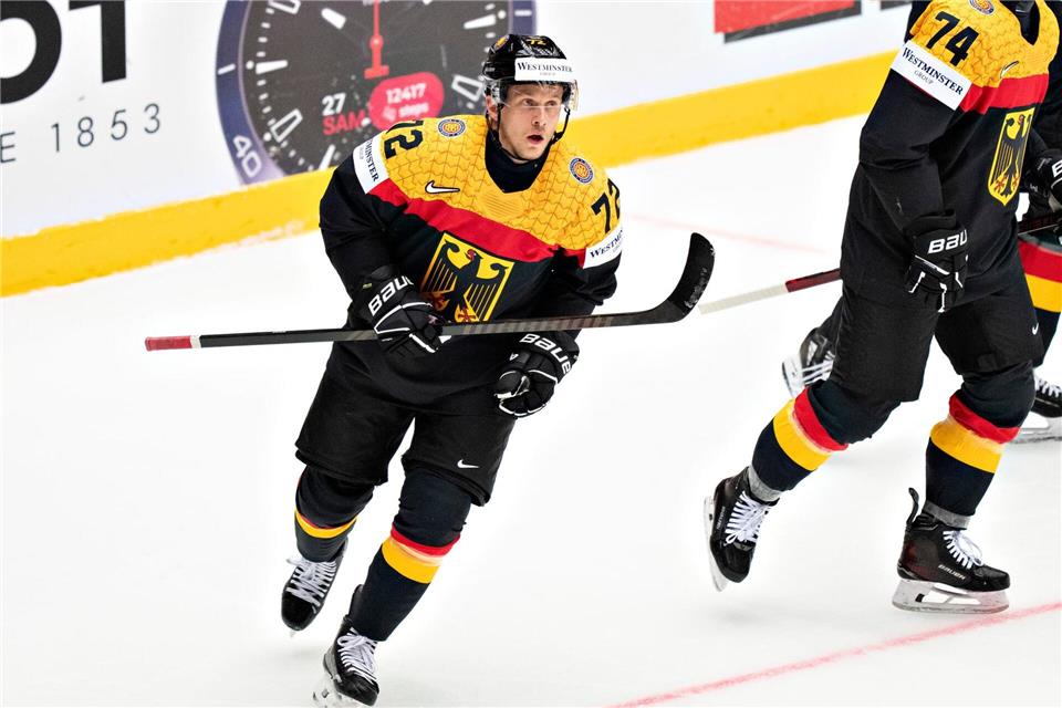 Dominik Kahun wunderte sich nach dem ersten deutschen Training in Mailand über die Maße der Eisfläche. (Archivbild)Henning Bagger/Ritzau Scanpix/AP/dpa