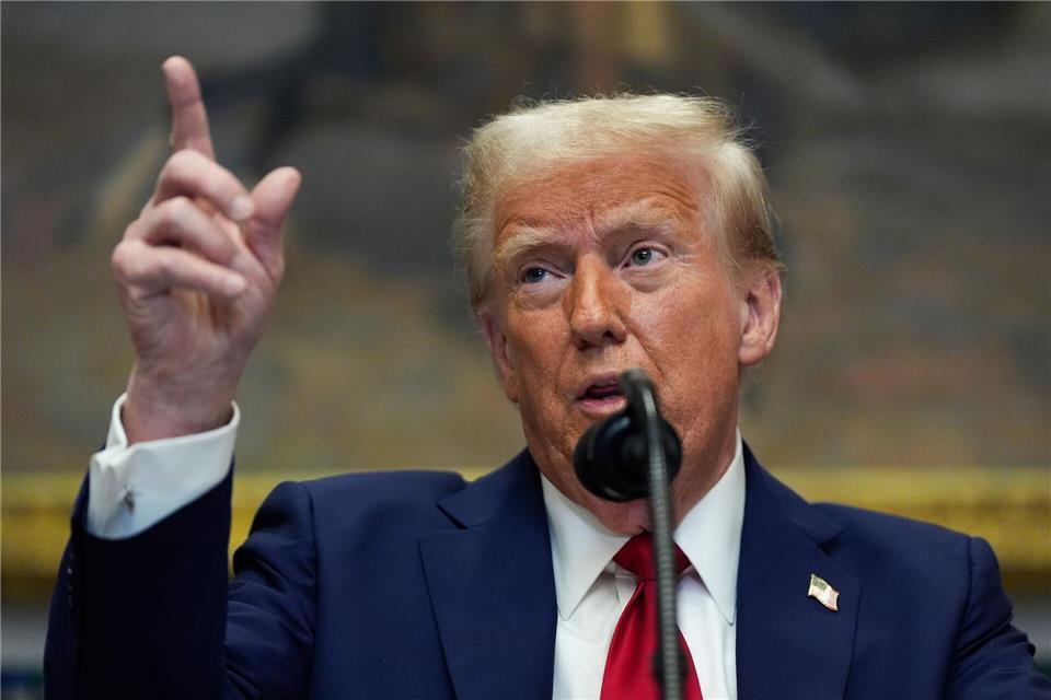 Donald Trump droht Kalifornien Hilfen aus Washington zu streichen. (Archivbild)Julia Demaree Nikhinson/AP/dpa