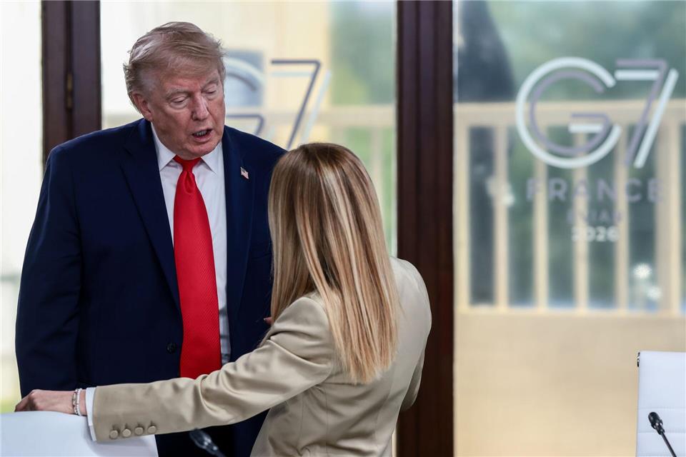 Donald Trump legte im Streit mit der italienischen Regierungschefin nach, Meloni konterte. (Archivfoto)Evelyn Hockstein/Pool Reuters/AP/dpa