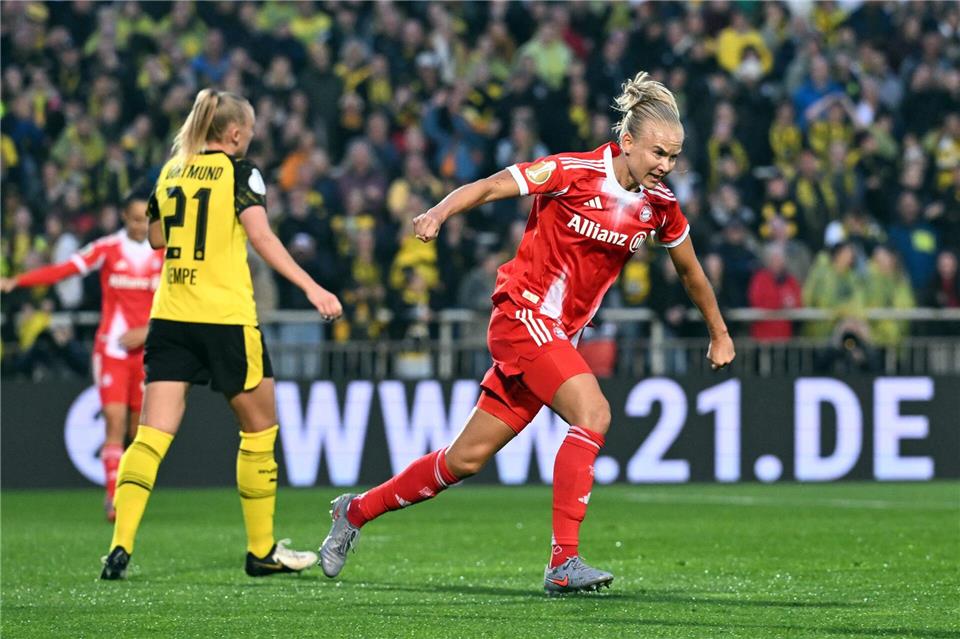 Doppel-Torschützin gegen den BVB: Bayern-Spielerin Pernille HarderFederico Gambarini/dpa