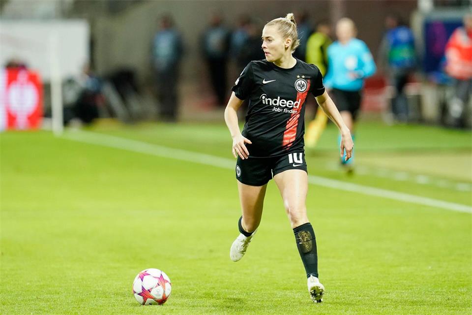 Doppelpack am ersten Spieltag gegen Köln: Laura Freigang. (Archivbild) Uwe Anspach/dpa