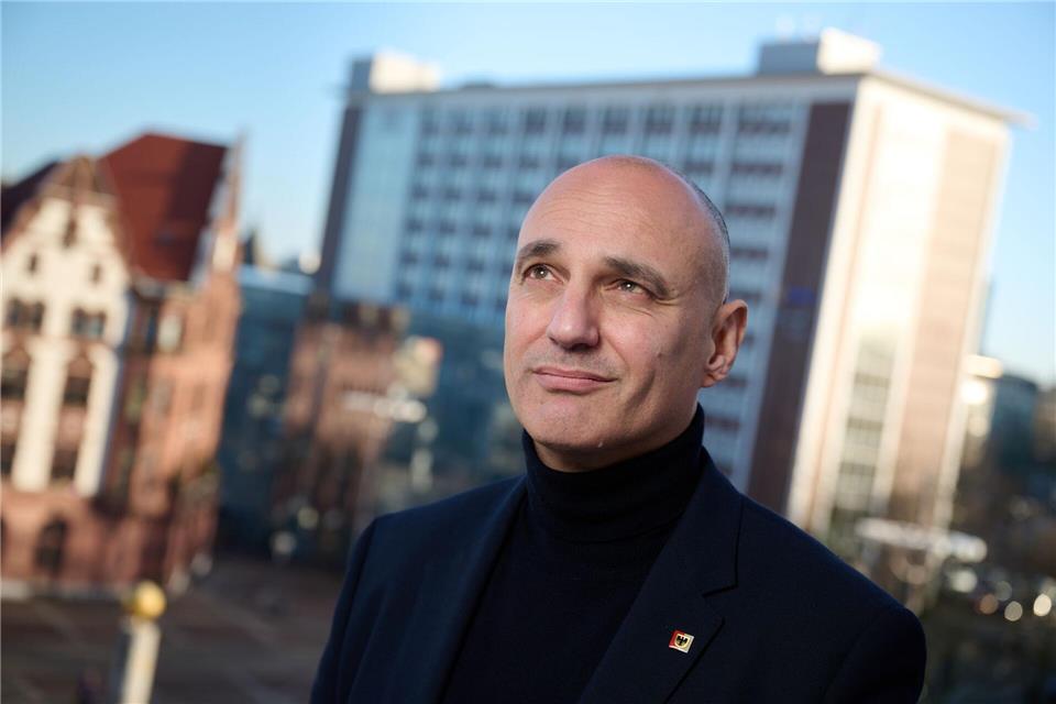 Dortmunds Oberbürgermeister Alexander Kalouti (CDU) will nichts unversucht lassen, um den AfD-Empfang mit Björn Höcke noch zu verhindern. (Archivbild)Bernd Thissen/dpa