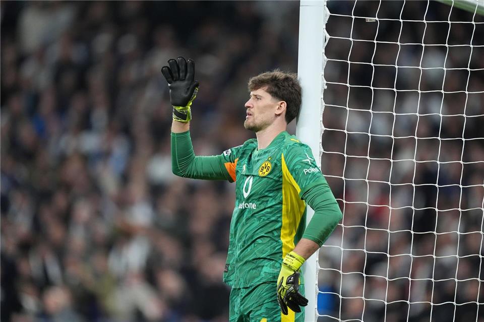 Dortmunds Torwart Gregor Kobel war mit seiner Abwehr in den vergangenen Spielen sehr zufrieden.Marcus Brandt/dpa