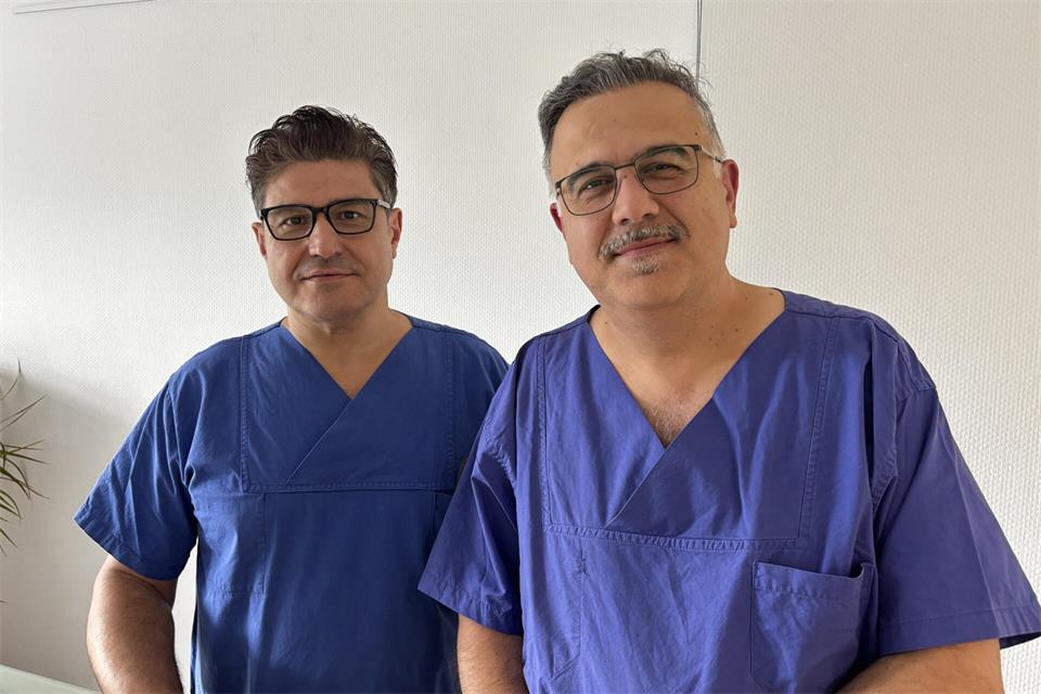Dr. Okay Hökelekli (links) und Dr. Nurettin Dogan haben die gastroenterologische Praxis von Dr. Gabriele Ackers und Haiko Schmidt am Borkener Krankenhaus übernommen.